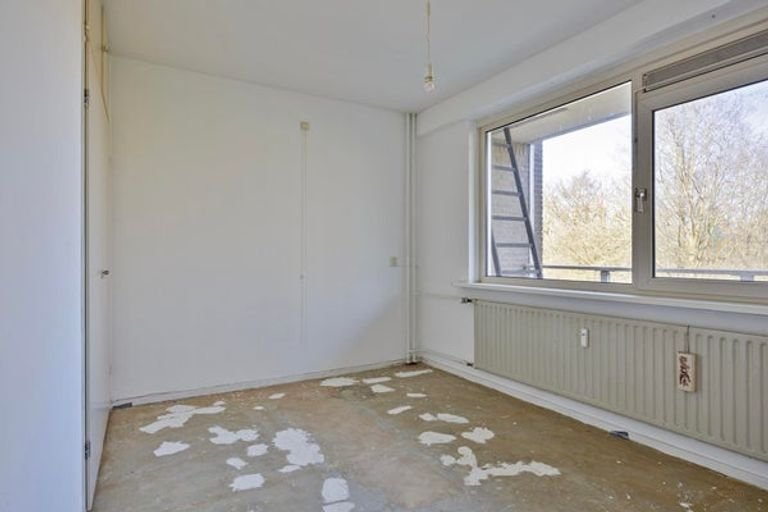 Spacious apartment with balcony in Den Bosch - Image 19