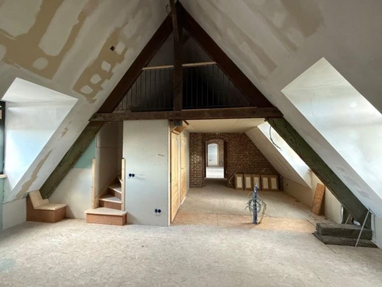 Monumental project of 1,207 m² - Image 16