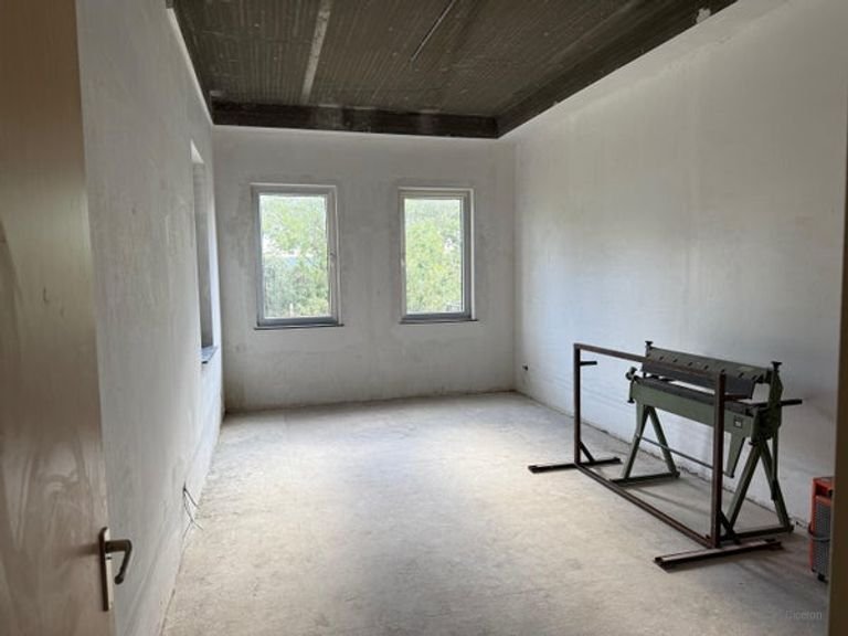 Monumental project of 1,207 m² - Image 23