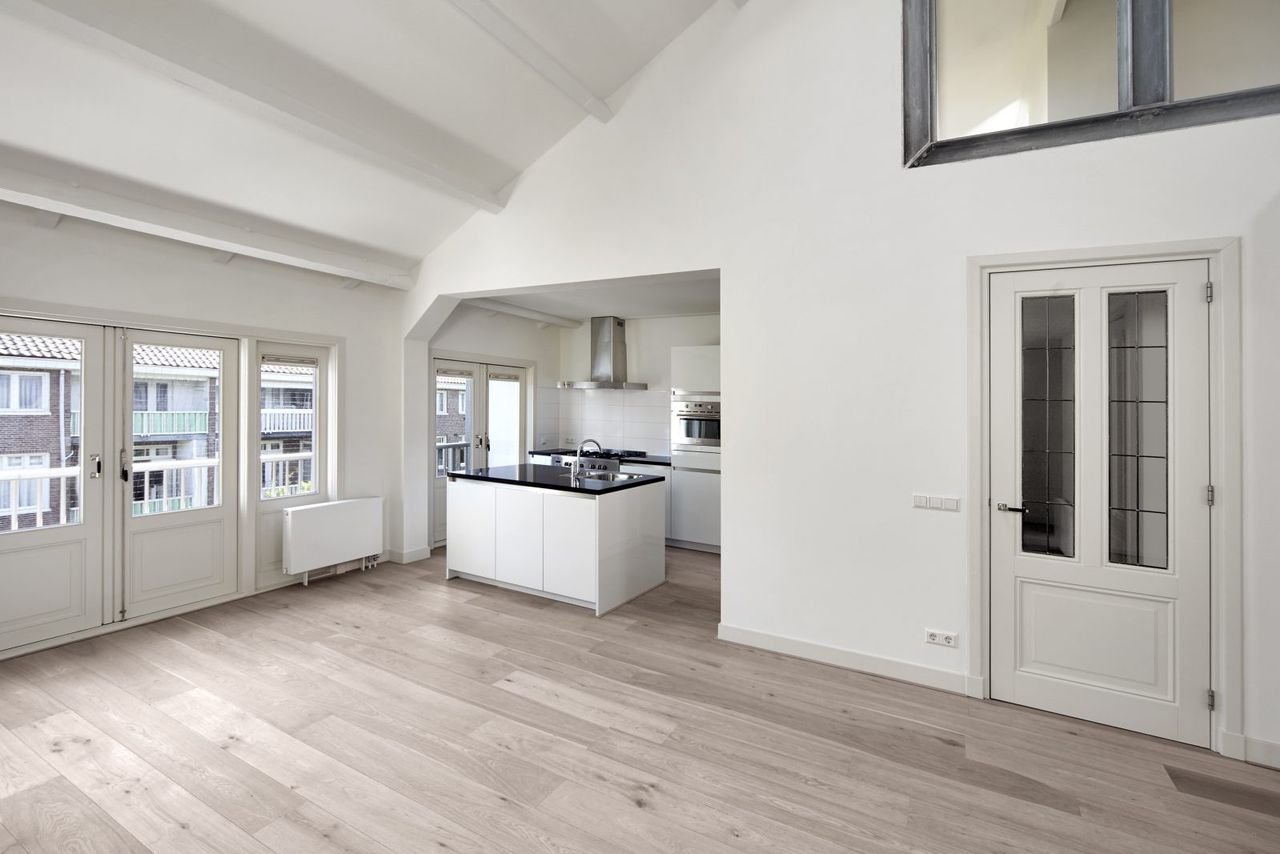 141 m² on the leafy Rooseveltlaan - Image 3