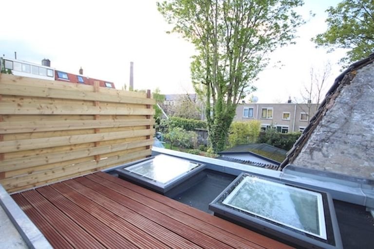 Renovated house with roof terrace - Image 11