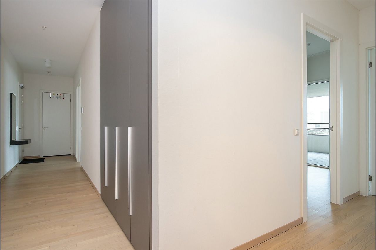 Appartement op 19e etage met vrij uitzicht - Afbeelding 17