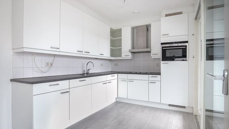 Appartement in Zinken Toren met parking - Afbeelding 4