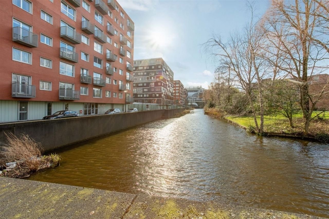 Modern studentenappartement met balkon - Afbeelding 17