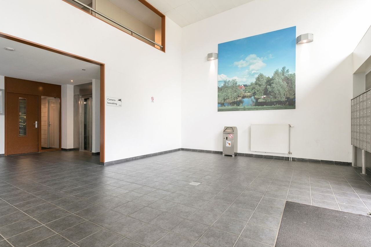 Modern studentenappartement met balkon - Afbeelding 2