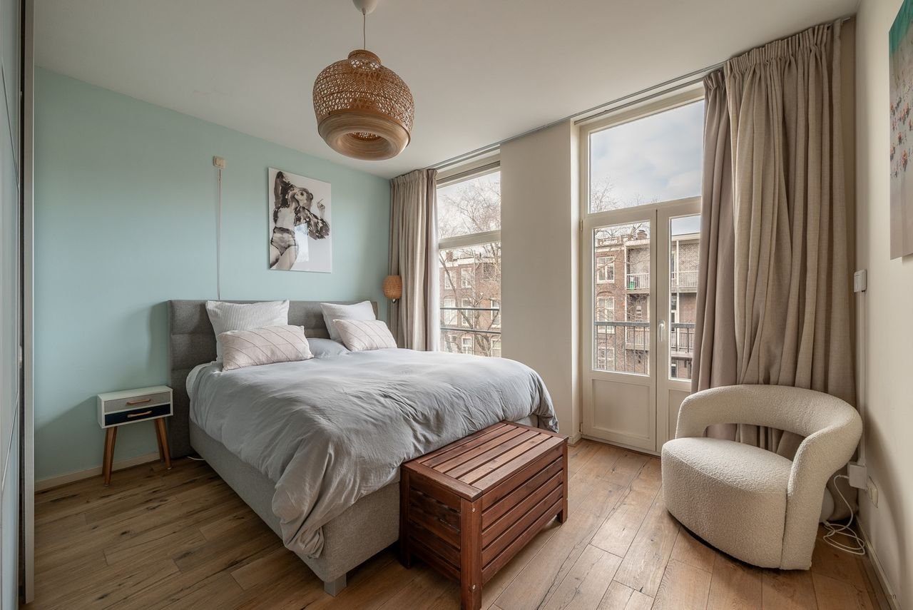 Bright 2-bedroom apartment with balcony - Image 8