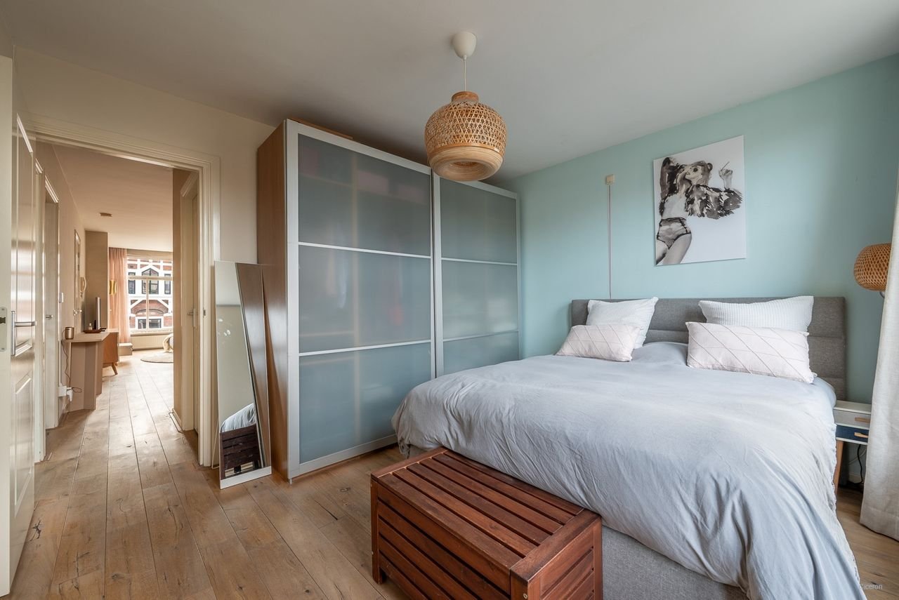 Bright 2-bedroom apartment with balcony - Image 9