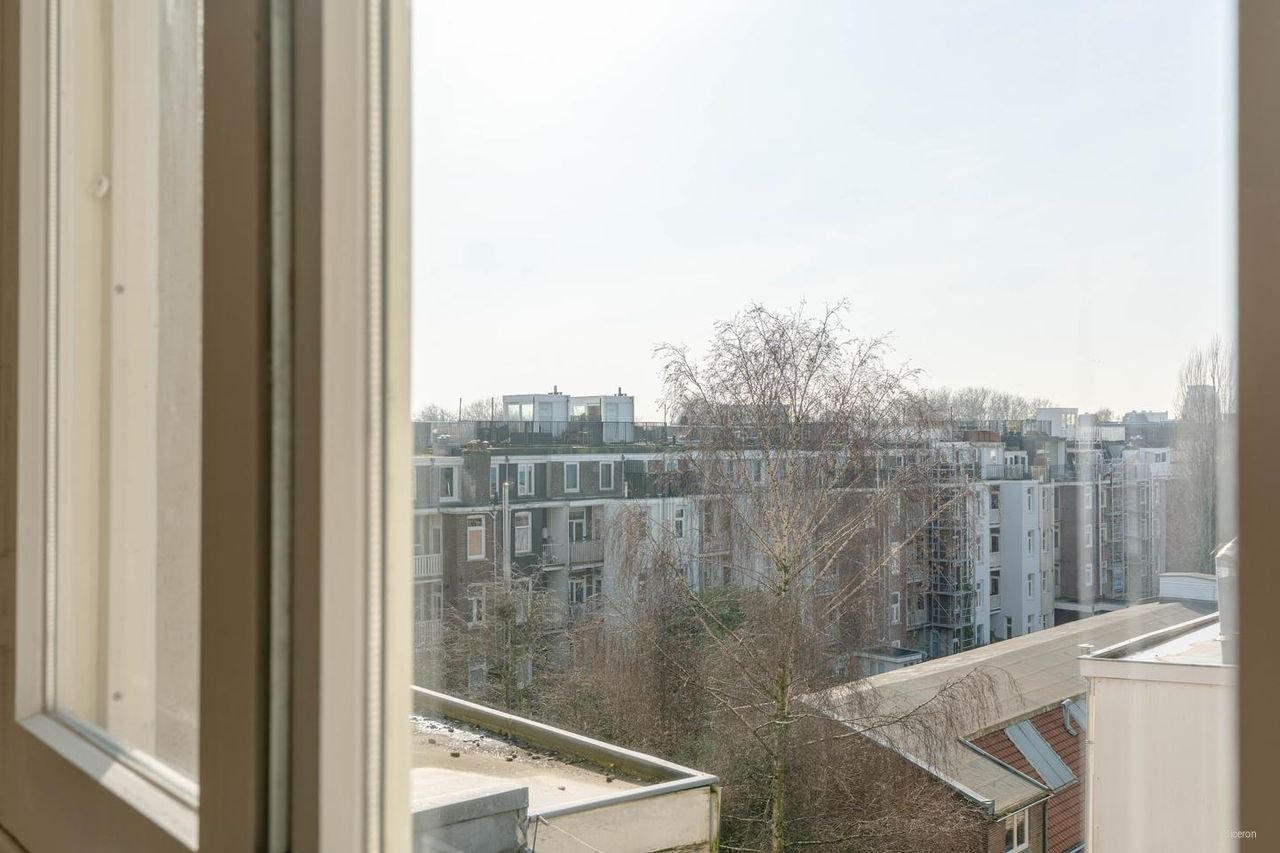 Fresh apartment on Nassaukade: sharing allowed - Image 21