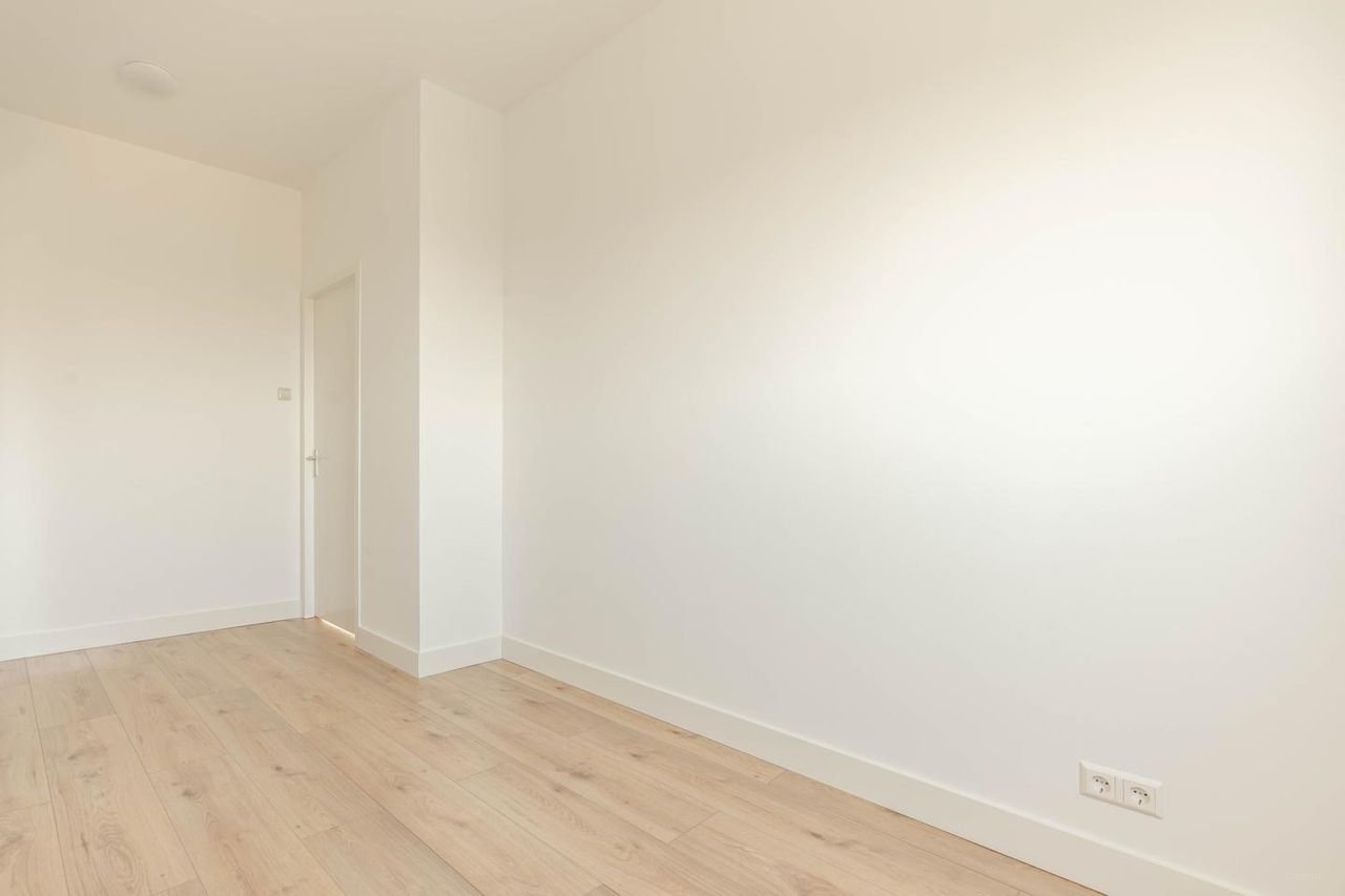 Fresh apartment on Nassaukade: sharing allowed - Image 19