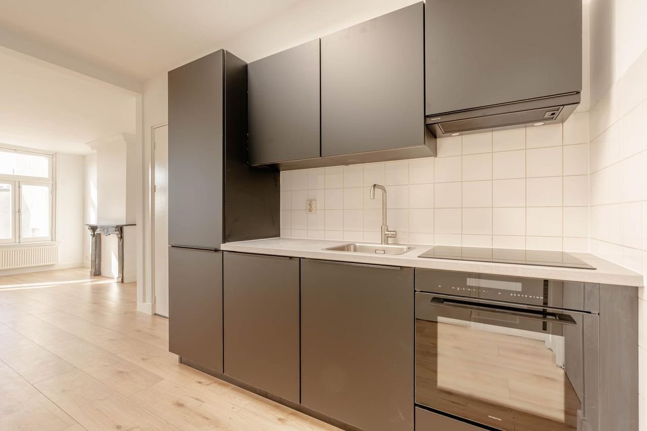 Fresh apartment on Nassaukade: sharing allowed - Image 3