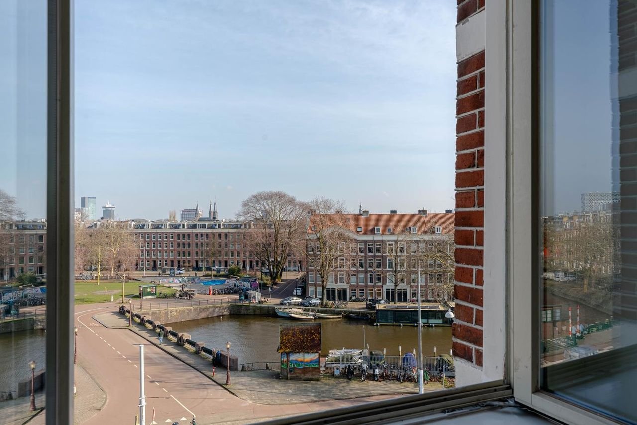 Fresh apartment on Nassaukade: sharing allowed - Image 17