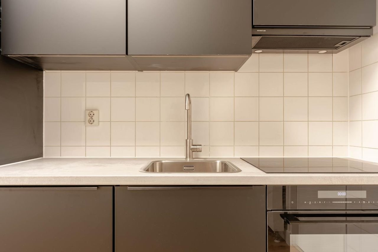 Fresh apartment on Nassaukade: sharing allowed - Image 11