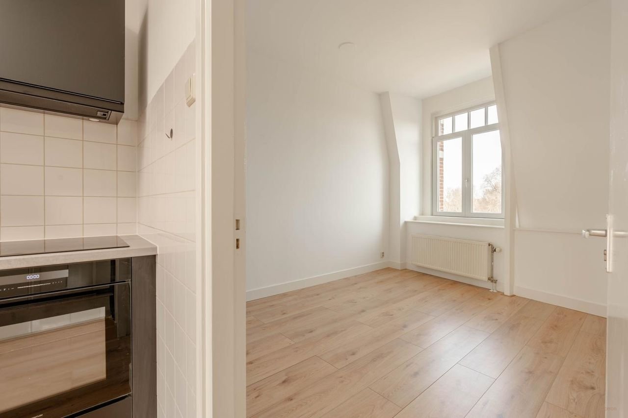 2-slaapkamer appartement aan de Nassaukade - Afbeelding 13