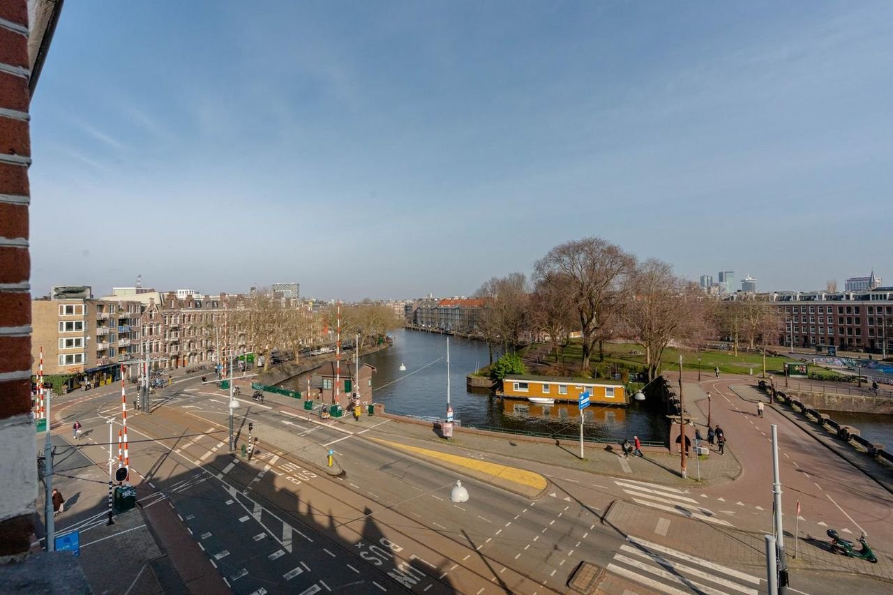 Fresh apartment on Nassaukade: sharing allowed - Image 18