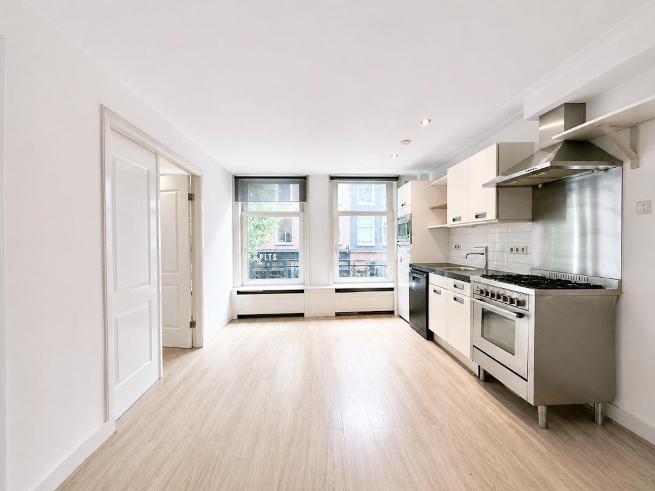 3-slaapkamer appartement met balkon in De Pijp - Afbeelding 2