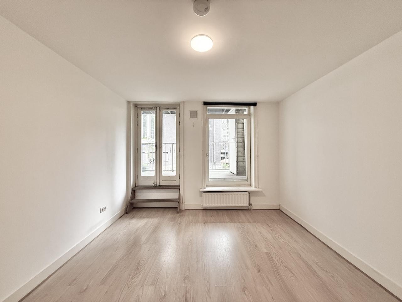 3-slaapkamer appartement met balkon in De Pijp - Afbeelding 6