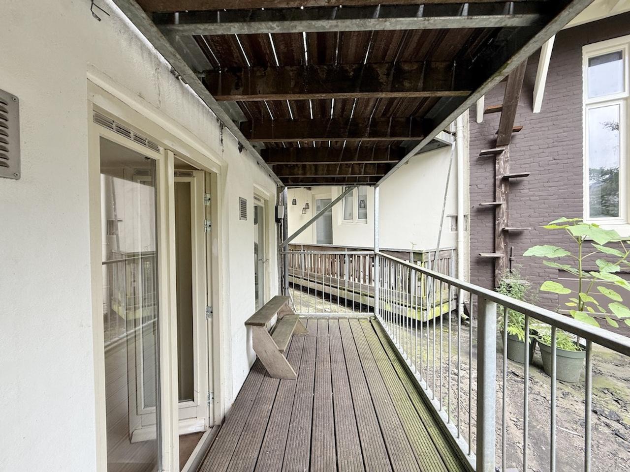 3-slaapkamer appartement met balkon in De Pijp - Afbeelding 10