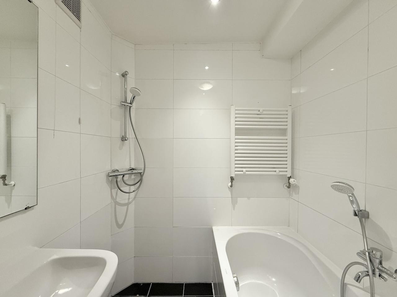 3-slaapkamer appartement met balkon in De Pijp - Afbeelding 13