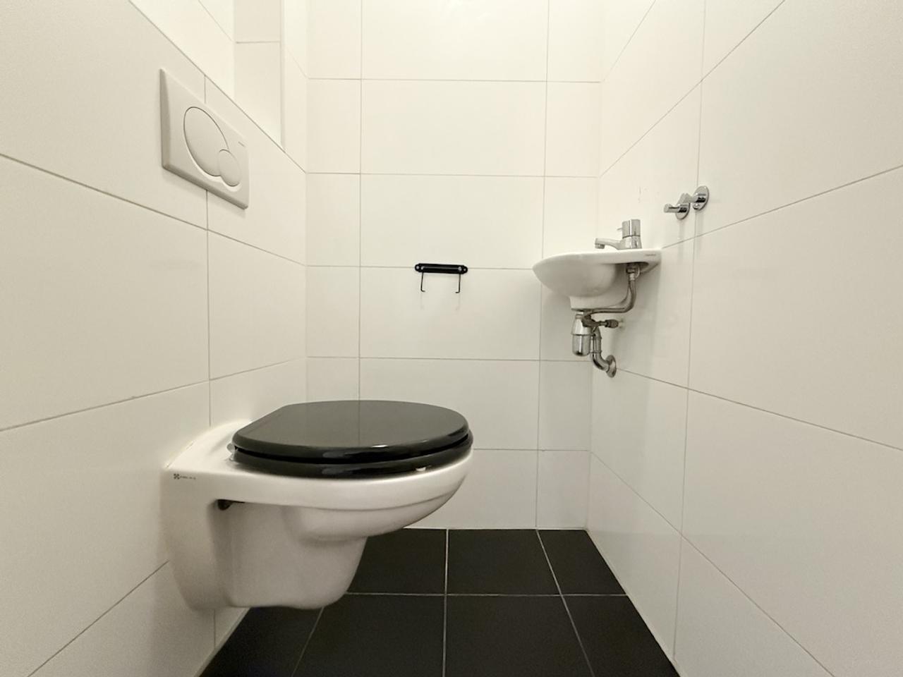 3-slaapkamer appartement met balkon in De Pijp - Afbeelding 15