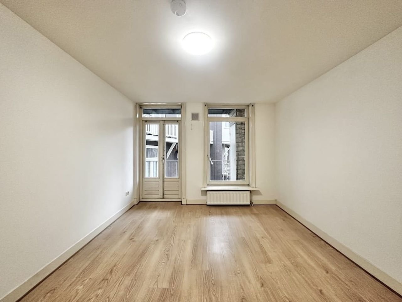 3-bedroom home in De Pijp - Image 7