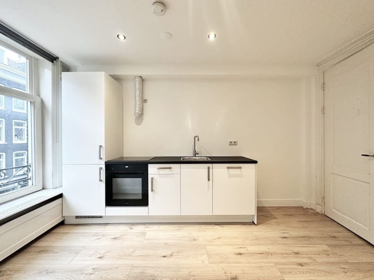 3-bedroom home in De Pijp - Image 2