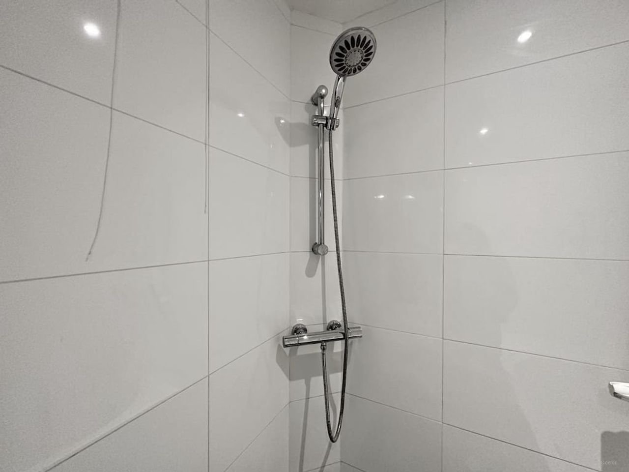 3-bedroom home in De Pijp - Image 13