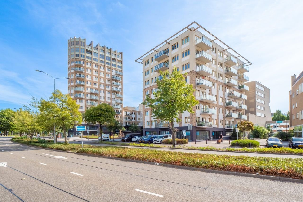 Appartement met balkon en parkeerplek - Afbeelding 1