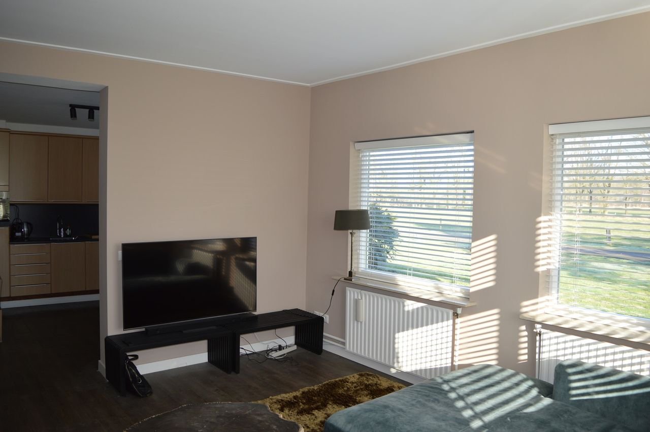 Part of a farmhouse with unobstructed views - Image 10