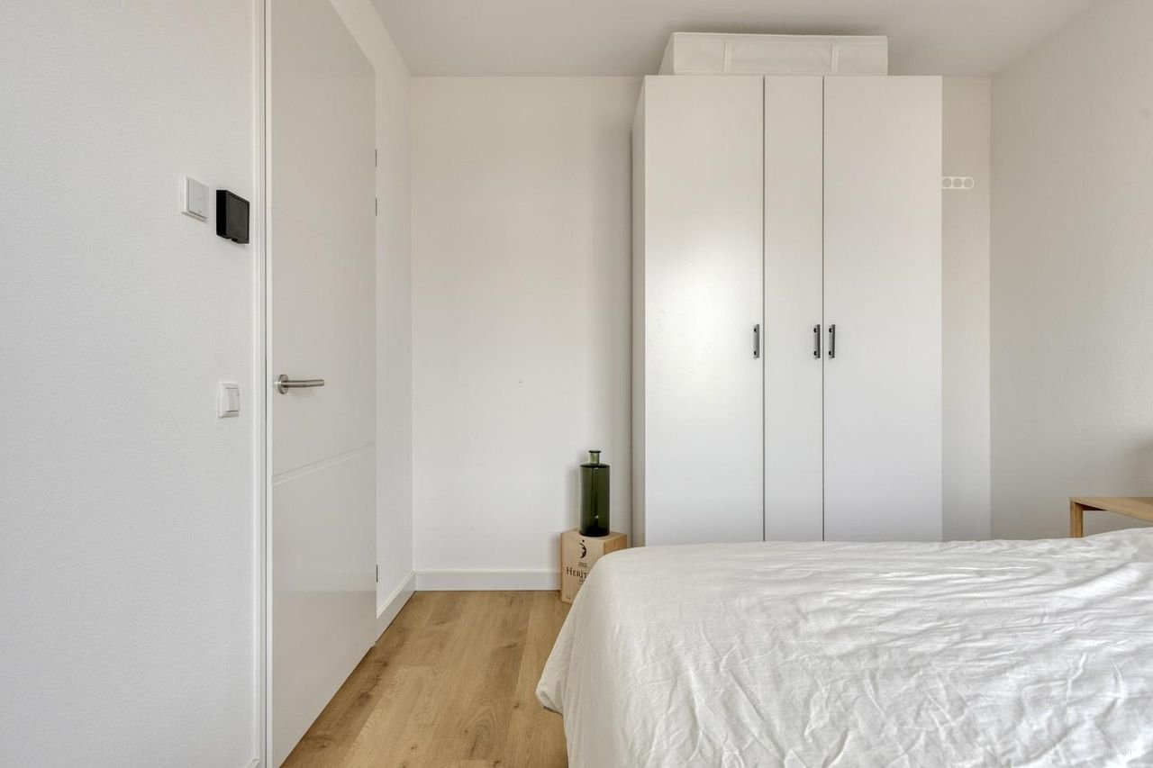 Sustainable living on the sixth floor - Image 16