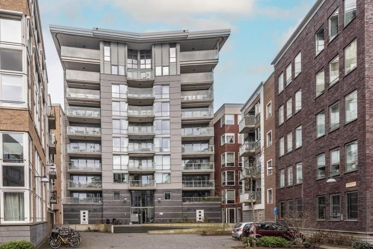 Modern apartment in Holland Park: 82 m² - Image 18