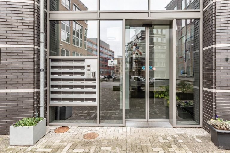 Modern apartment in Holland Park: 82 m² - Image 20