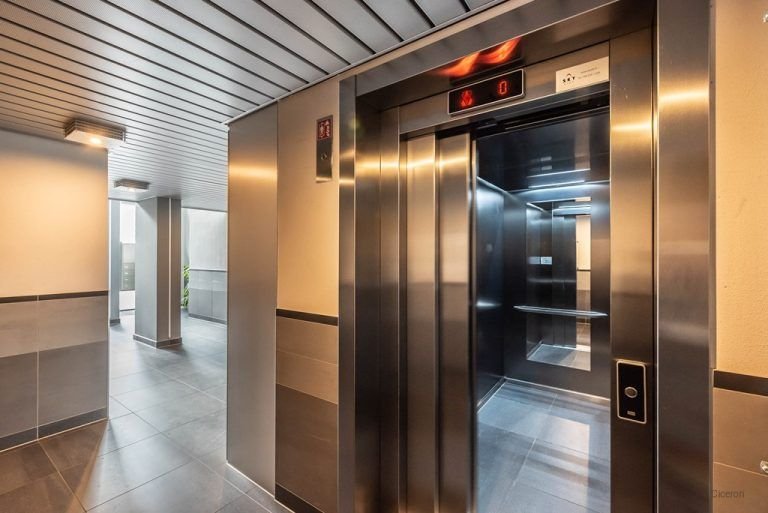 Modern apartment in Holland Park: 82 m² - Image 19