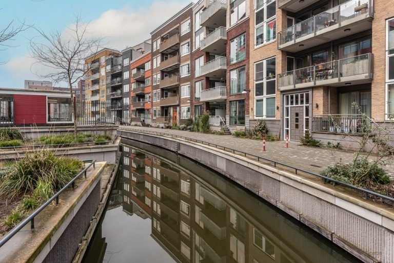 Modern apartment in Holland Park: 82 m² - Image 21