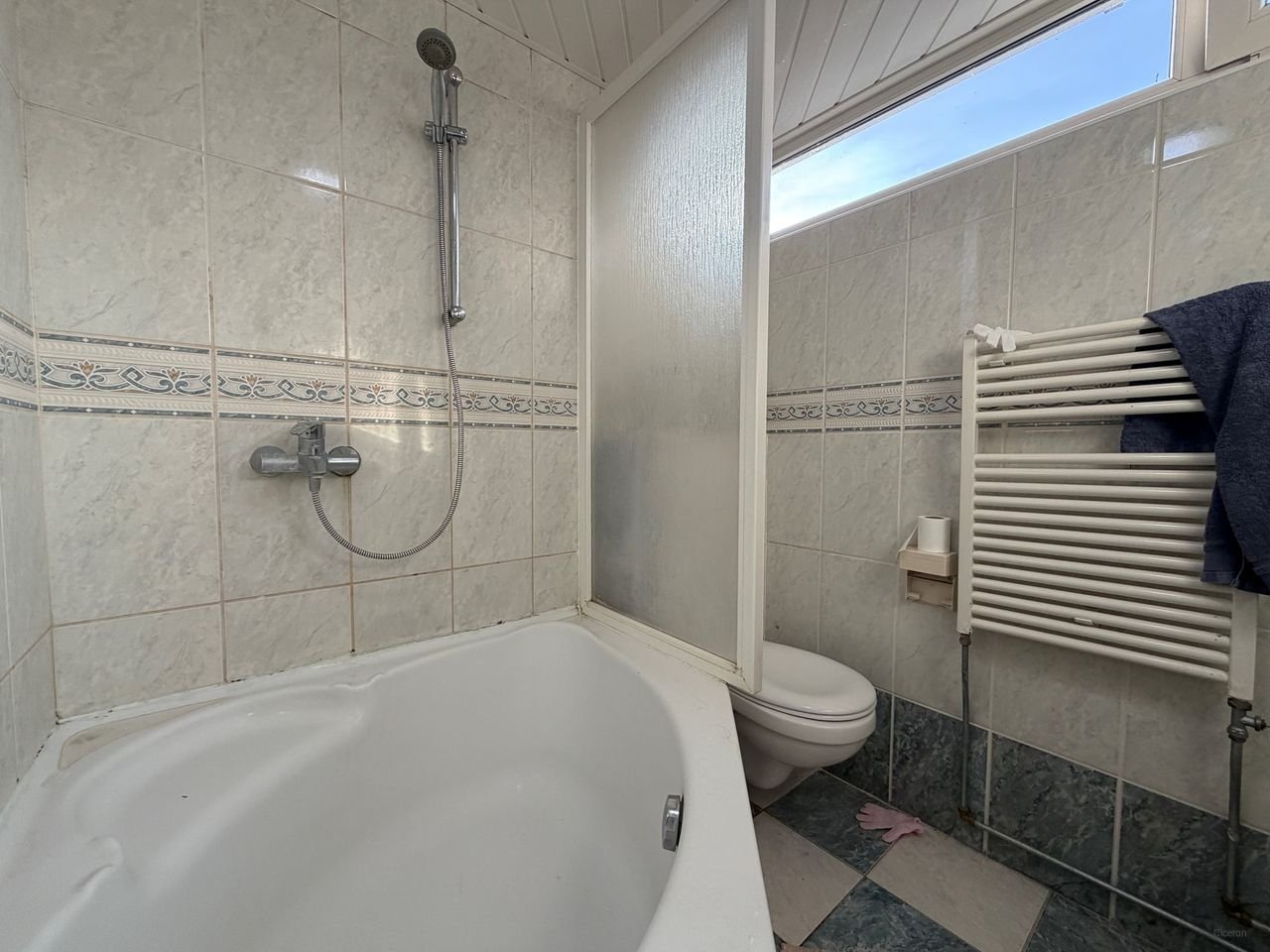 Ruime kamer (16m²) vlakbij Hanze - Afbeelding 9