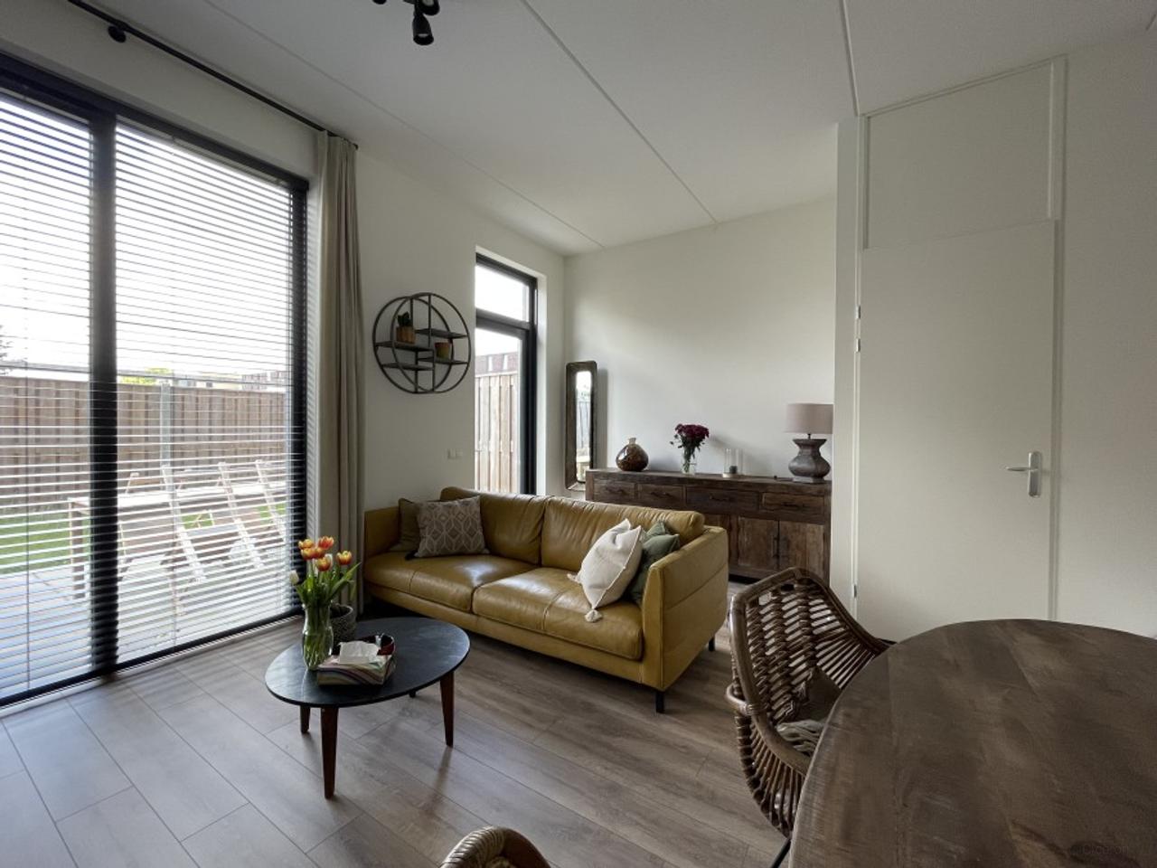 148 m² tussenwoning met 4 slaapkamers - Afbeelding 3