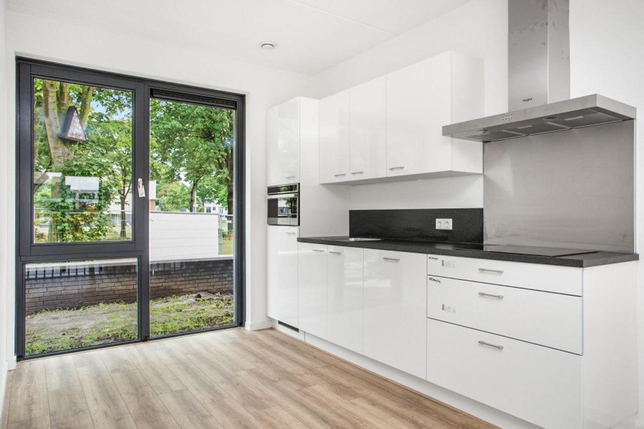 148 m² terraced house with 4 bedrooms - Image 2