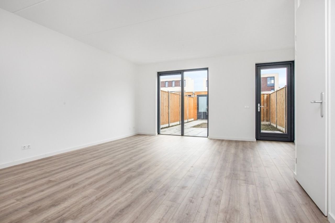 Terraced house of 148 m² with 4 bedrooms - Image 2