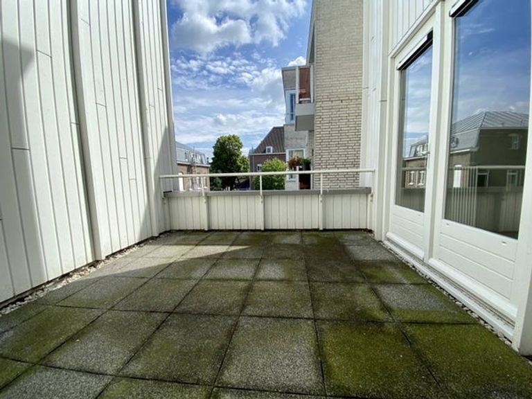 Royaal wonen in oude Artifort-fabriek - Afbeelding 12