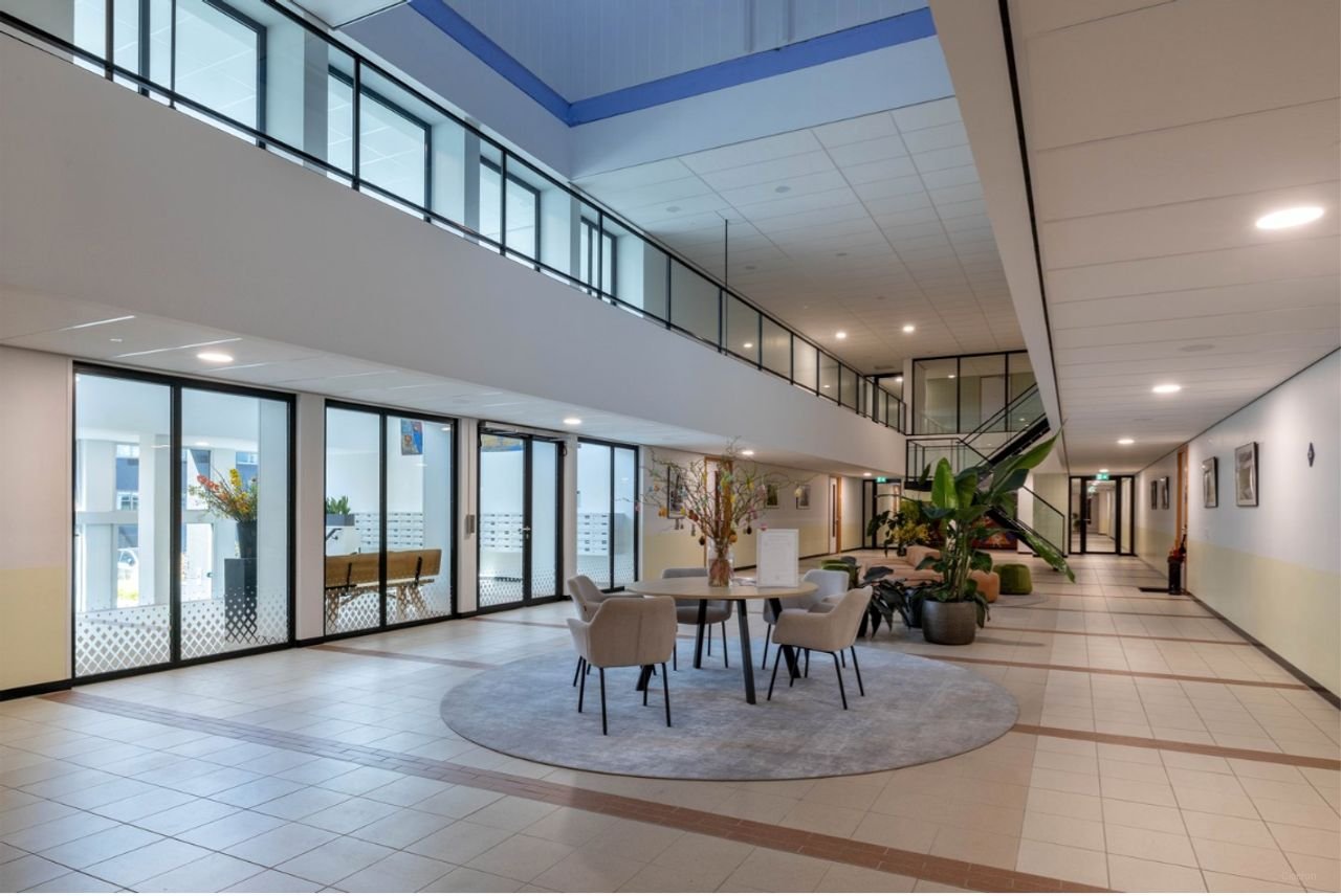 Modern apartment (77 m²) in the center of Almelo - Image 13