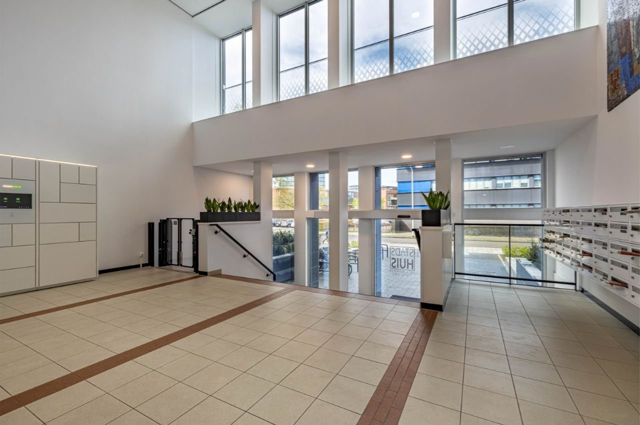 Modern apartment (77 m²) in the center of Almelo - Image 12