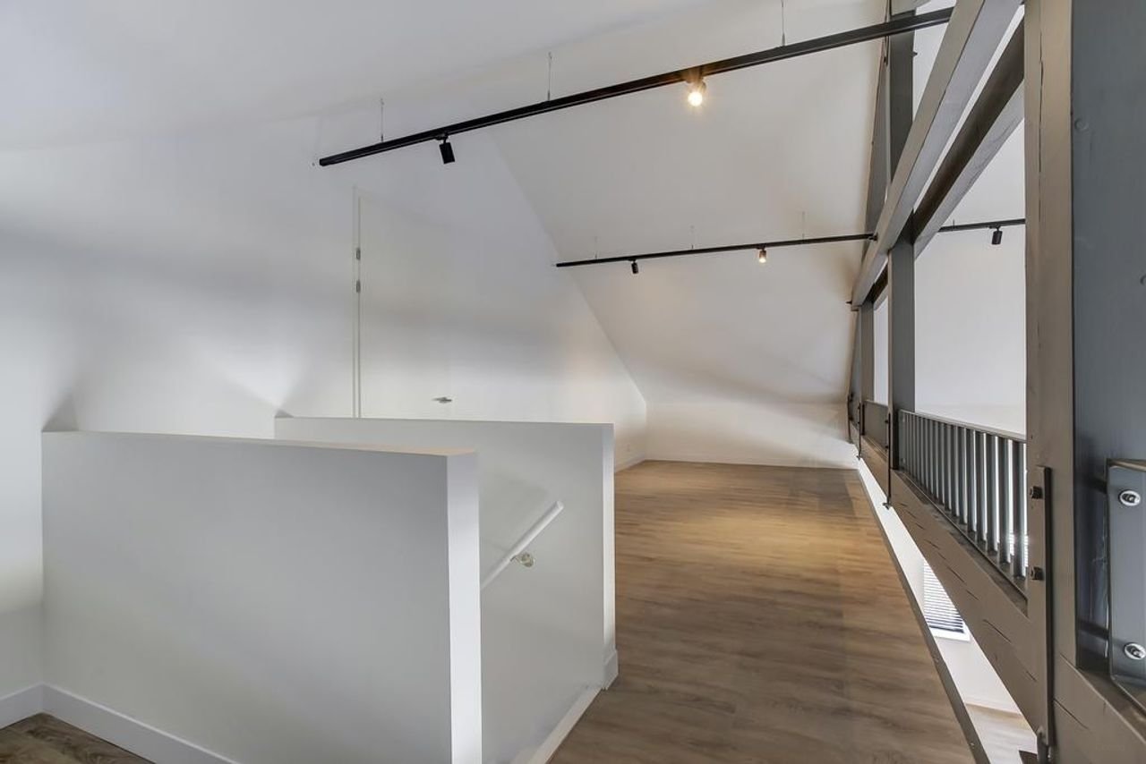 Spacious 107m² loft with mezzanine and A+++ energy label - Image 37