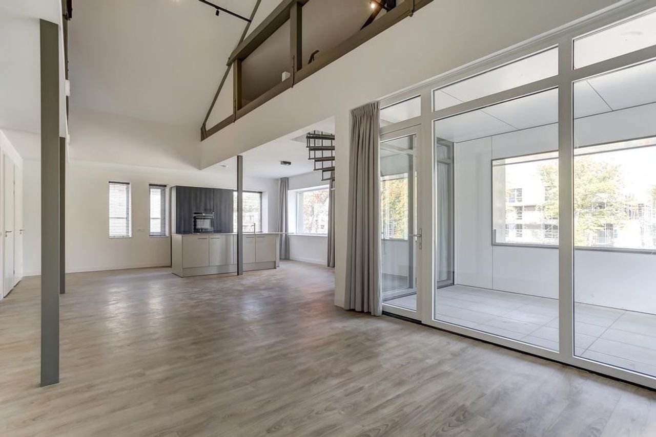 Spacious 107m² loft with mezzanine and A+++ energy label - Image 22