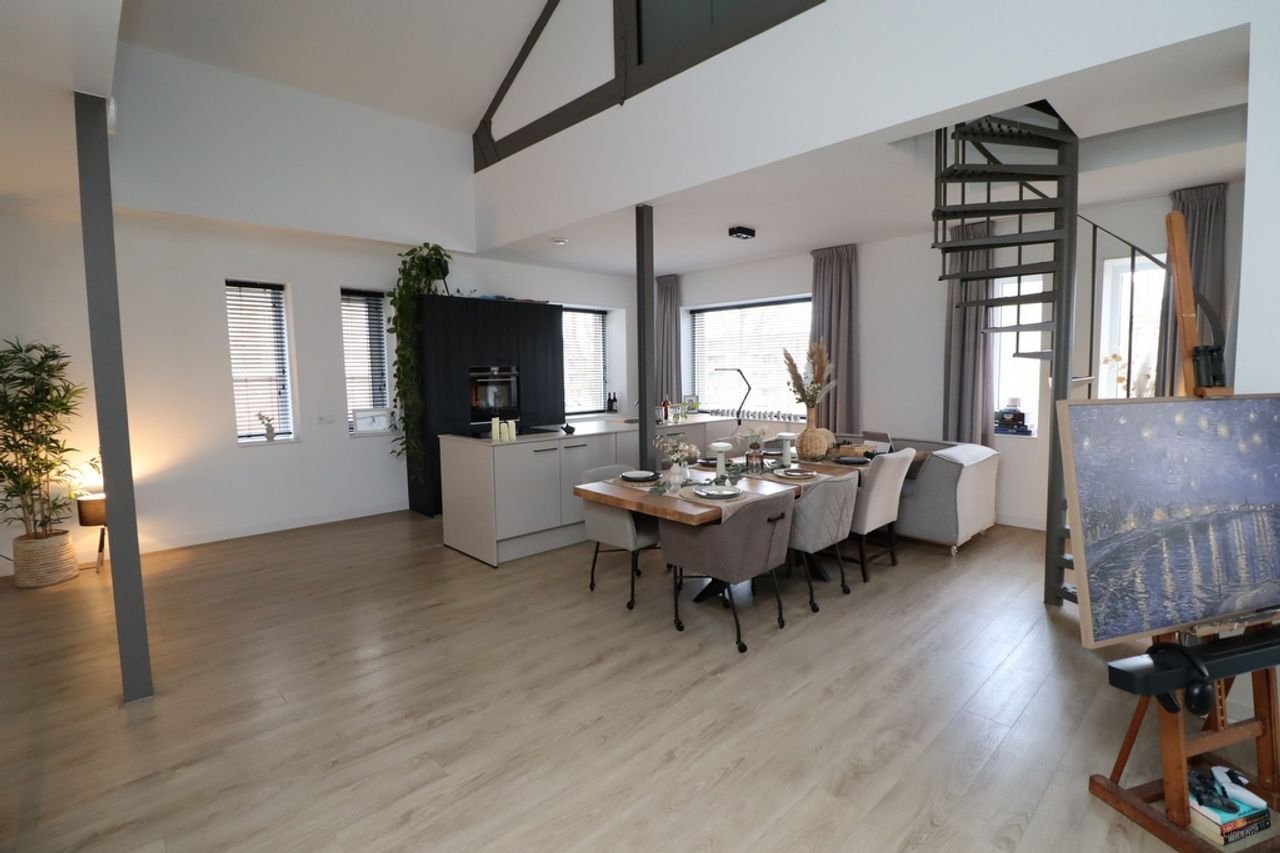 Spacious 107m² loft with mezzanine and A+++ energy label - Image 6