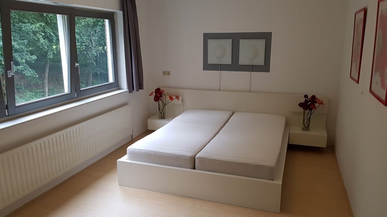 Corner apartment with parking space near Mariëndaal - Image 7