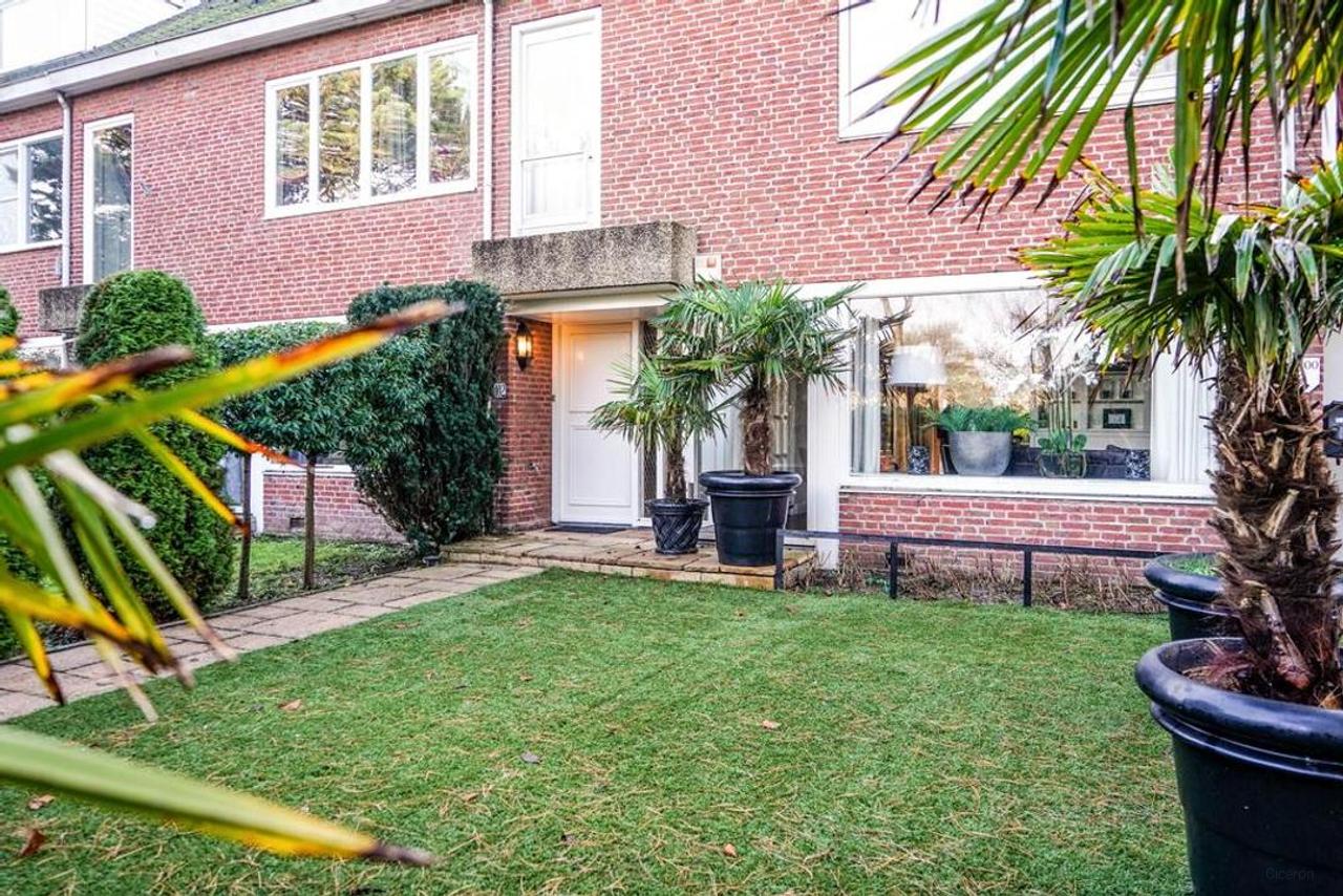 Furnished townhouse with garden in Wassenaar - Image 41
