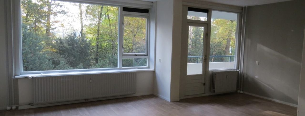 2-bedroom apartment surrounded by greenery - Image 4