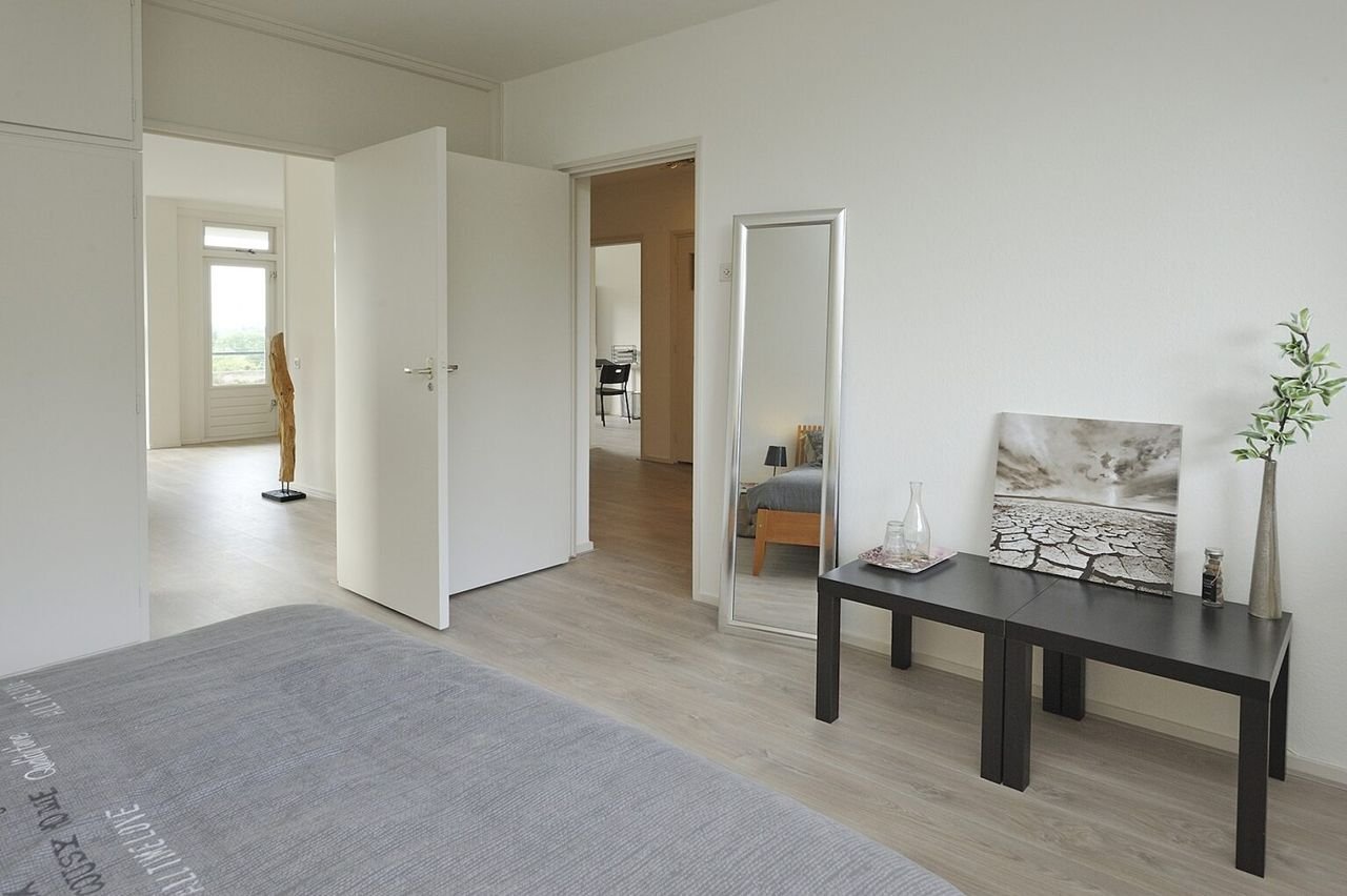 Bright apartment in green Arnhem-Noord - Image 12