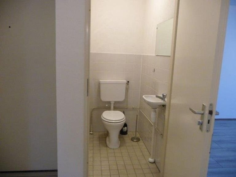 Spacious apartment in the heart of Almere Stad (86 m²) - Image 16