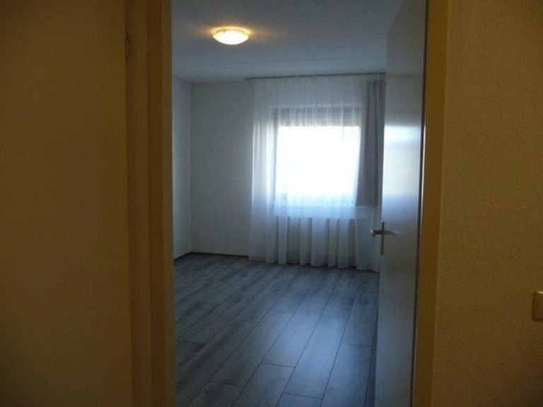 Spacious apartment in the heart of Almere Stad (86 m²) - Image 5