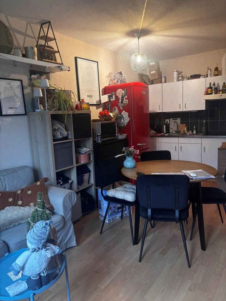 Benedenwoning met balkon en eigen parking - Afbeelding 2